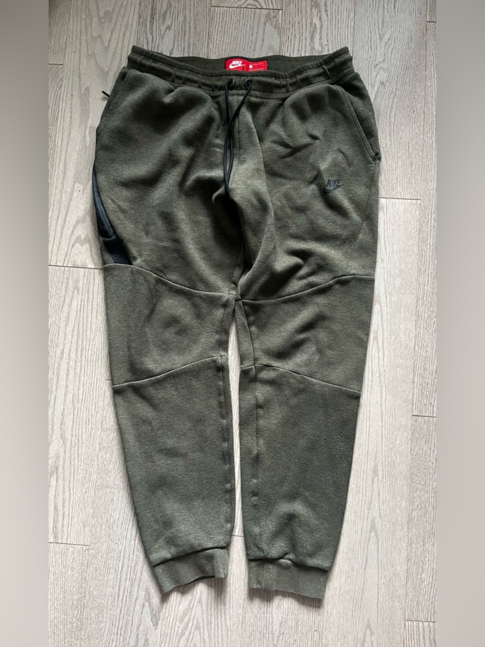 Nike Men's Olive Green Jogger in size L